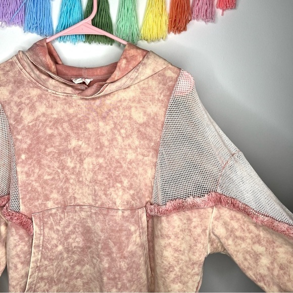 Bibi Pink Fishnet Accent Batwing Fringe Contemporary Pullover Sweatshirt Medium - Picture 8 of 15